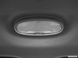  Courtesy lamps/ceiling controls photo